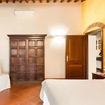 Villa Casale Ombrone 11, Emma