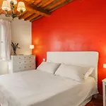 Villa Casale Ombrone 11, Emma