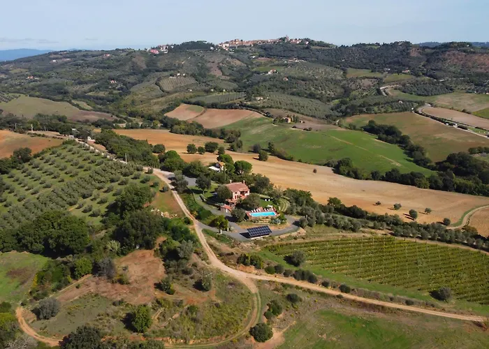 Casale Ombrone 11, Emma Βίλα