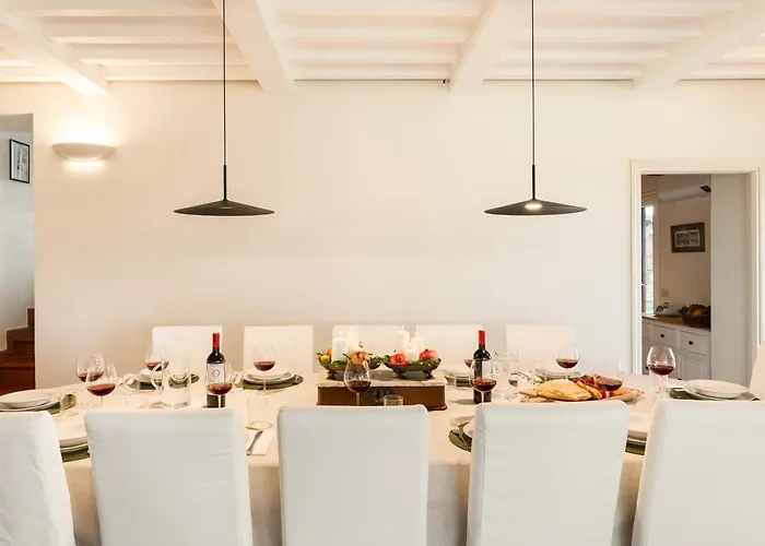 Casale Ombrone 11, Emma